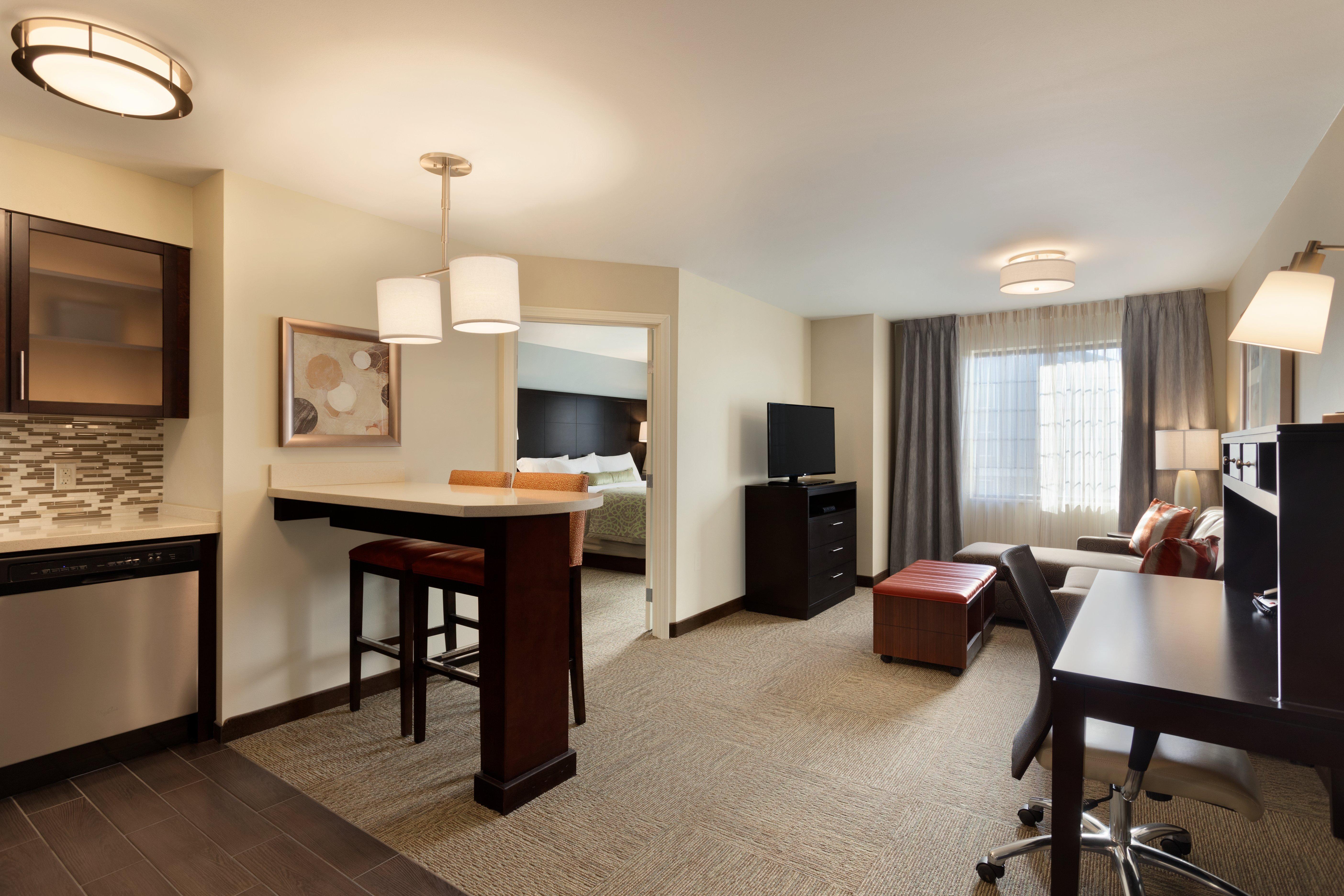Staybridge Suites Midland By Ihg Dış mekan fotoğraf